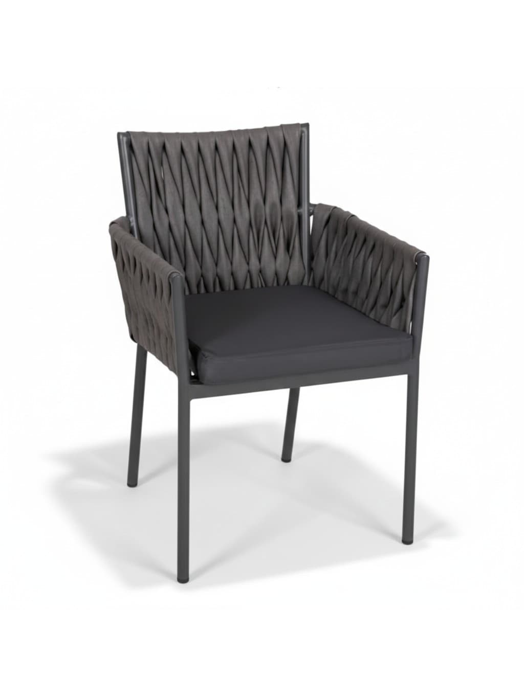 Karrigia Remiglion: Kombinimi Perfekt i Elegancës së Rattanit Sintetik dhe Inxhinierisë së Aluminit të Moent